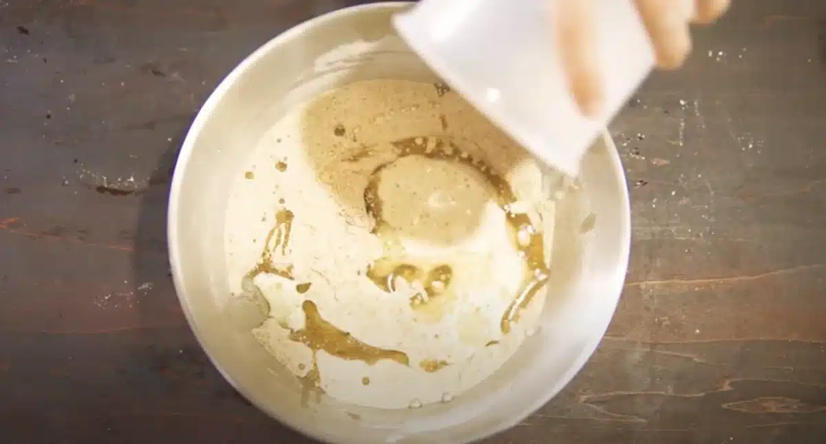 材料をまぜている