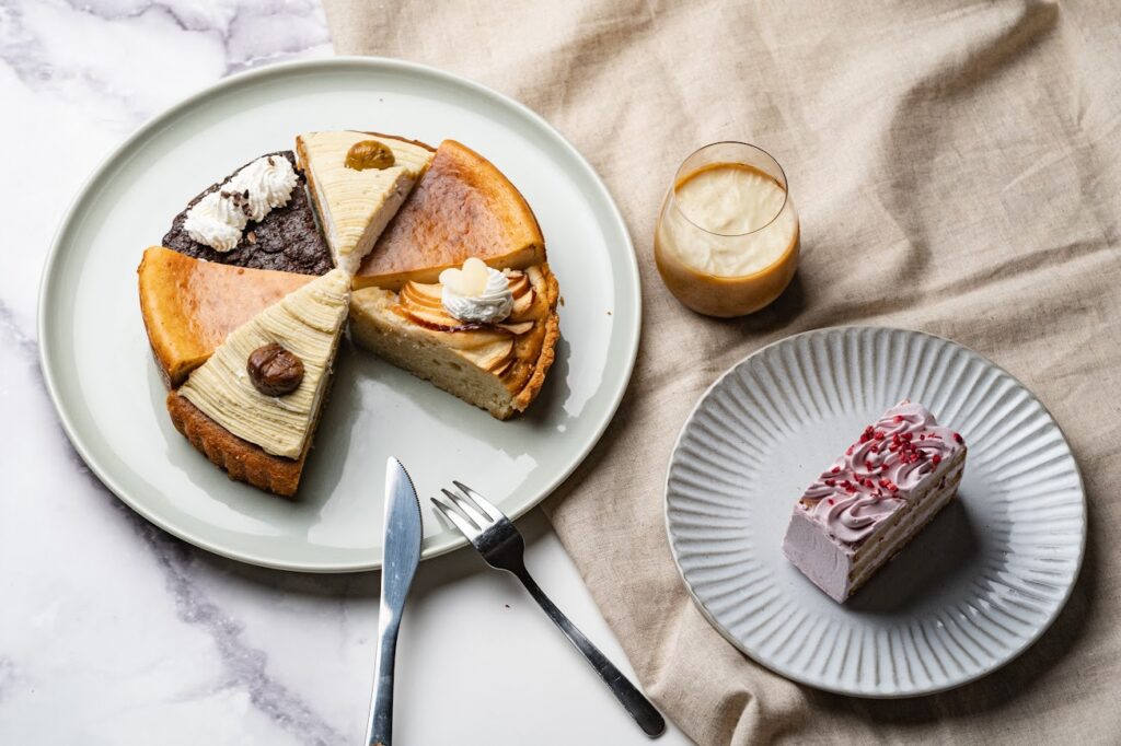 様々な種類のグルテンフリーケーキ