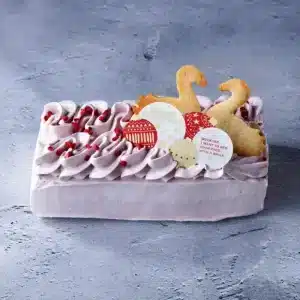 ラズベリーバターケーキの全体像