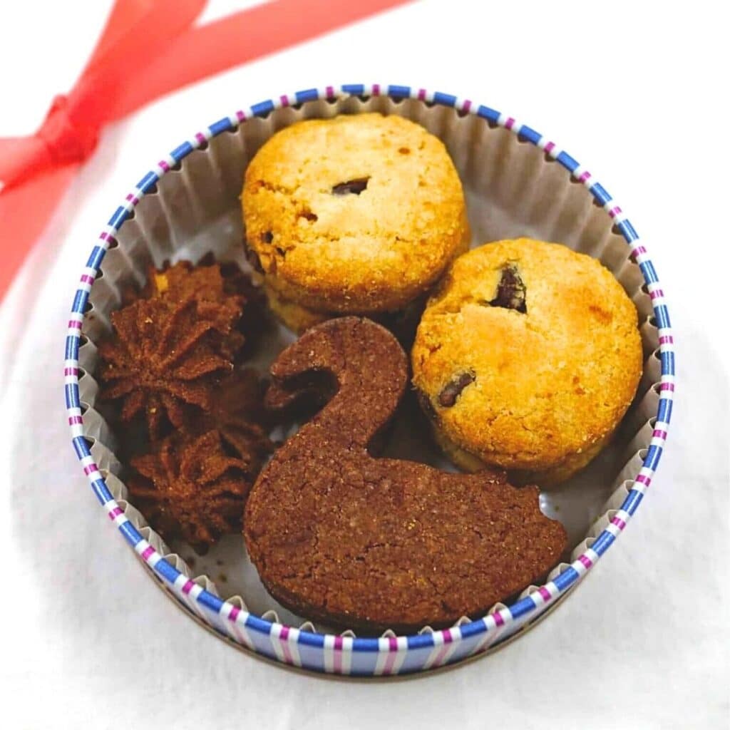 チョコクッキー缶