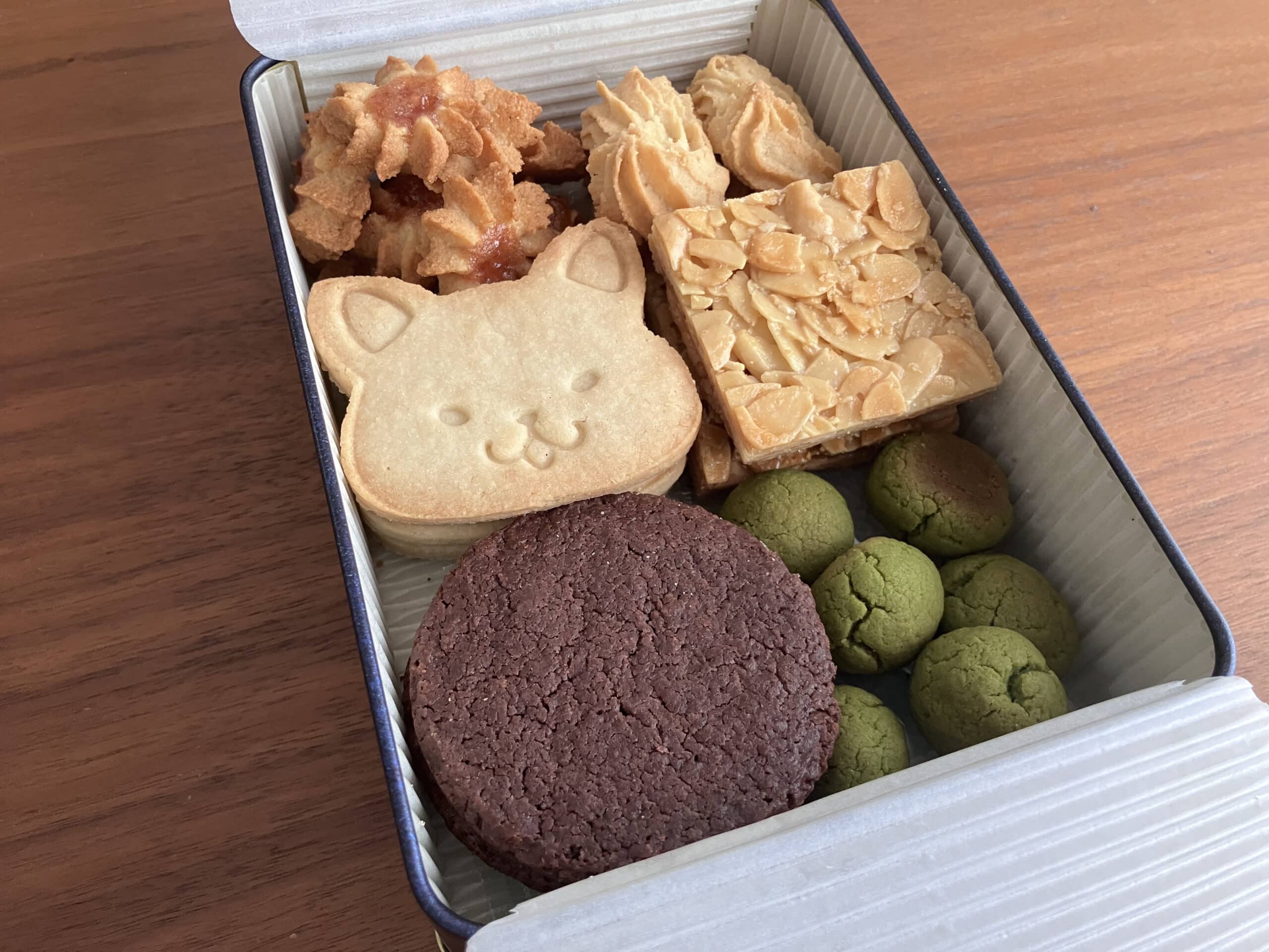 森からの贈り物の中に入っているクッキー